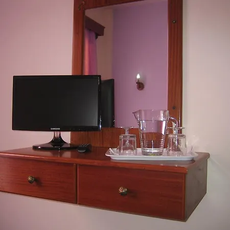 Onisillos Szálloda Lárnaka