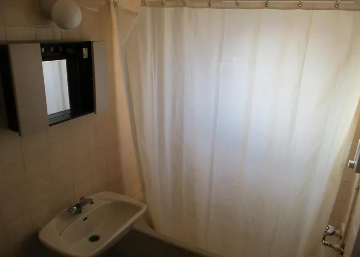 Onisillos 2* לרנקה