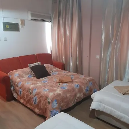 Onisillos 2* לרנקה