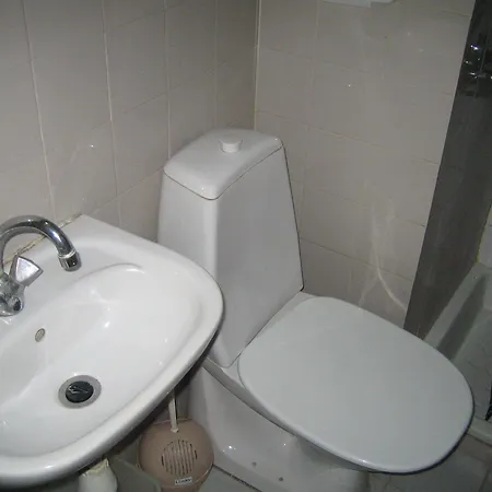 Onisillos מלון 2*