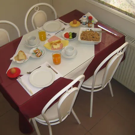 Onisillos 2* לרנקה