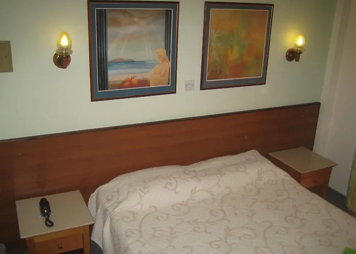 Onisillos 2* Larnaka