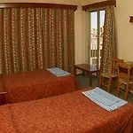 Onisillos 2* Larnaca