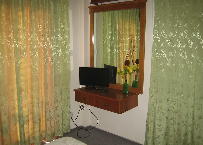 Onisillos Otel Larnaca