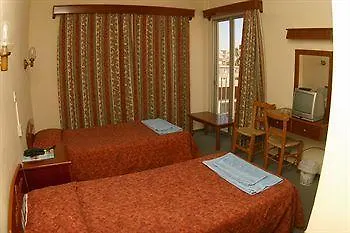 Onisillos 2* Larnaca